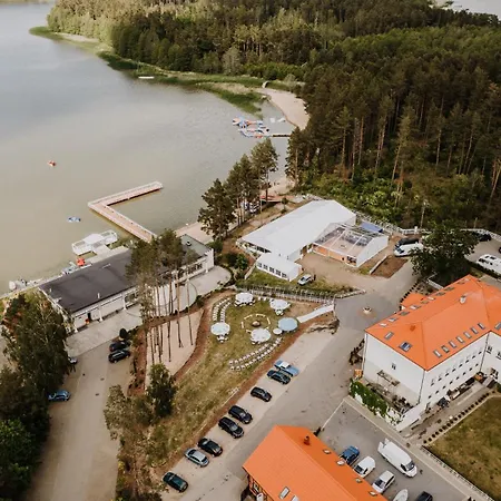 Kocanka W Lesie, Przy Jeziorze W Kaszubskiej Wenecji, Na Gwizdowce Zalakowo