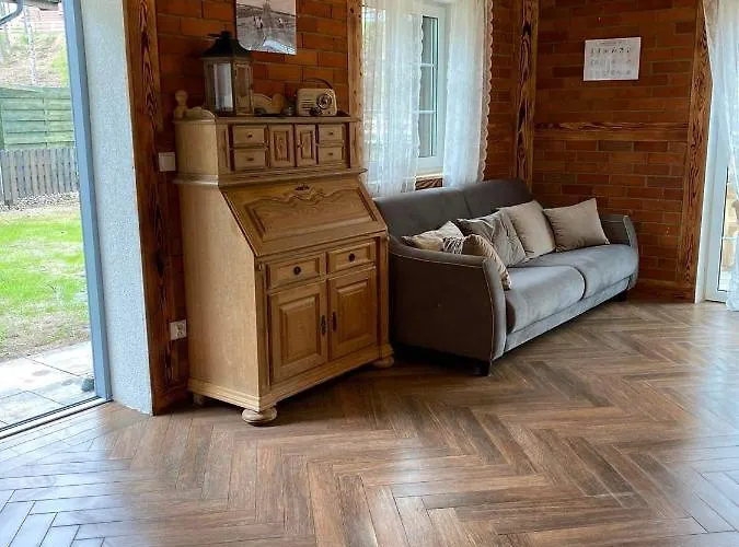 Kocanka W Lesie, Przy Jeziorze W Kaszubskiej Wenecji, Na Gwizdowce * Zalakowo