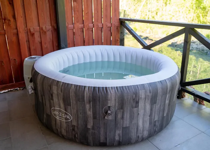 Kocanka W Lesie, Przy Jeziorze W Kaszubskiej Wenecji, Na Gwizdowce Tatil Evi *