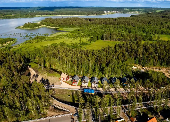 Kocanka W Lesie, Przy Jeziorze W Kaszubskiej Wenecji, Na Gwizdowce